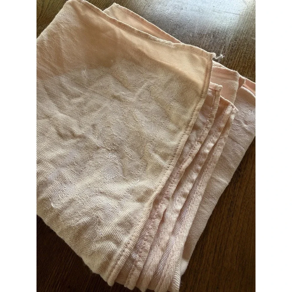 Vintage Blush Pink Damask Cloth Napkins Set of 4 Woven Floral Weave 14x13